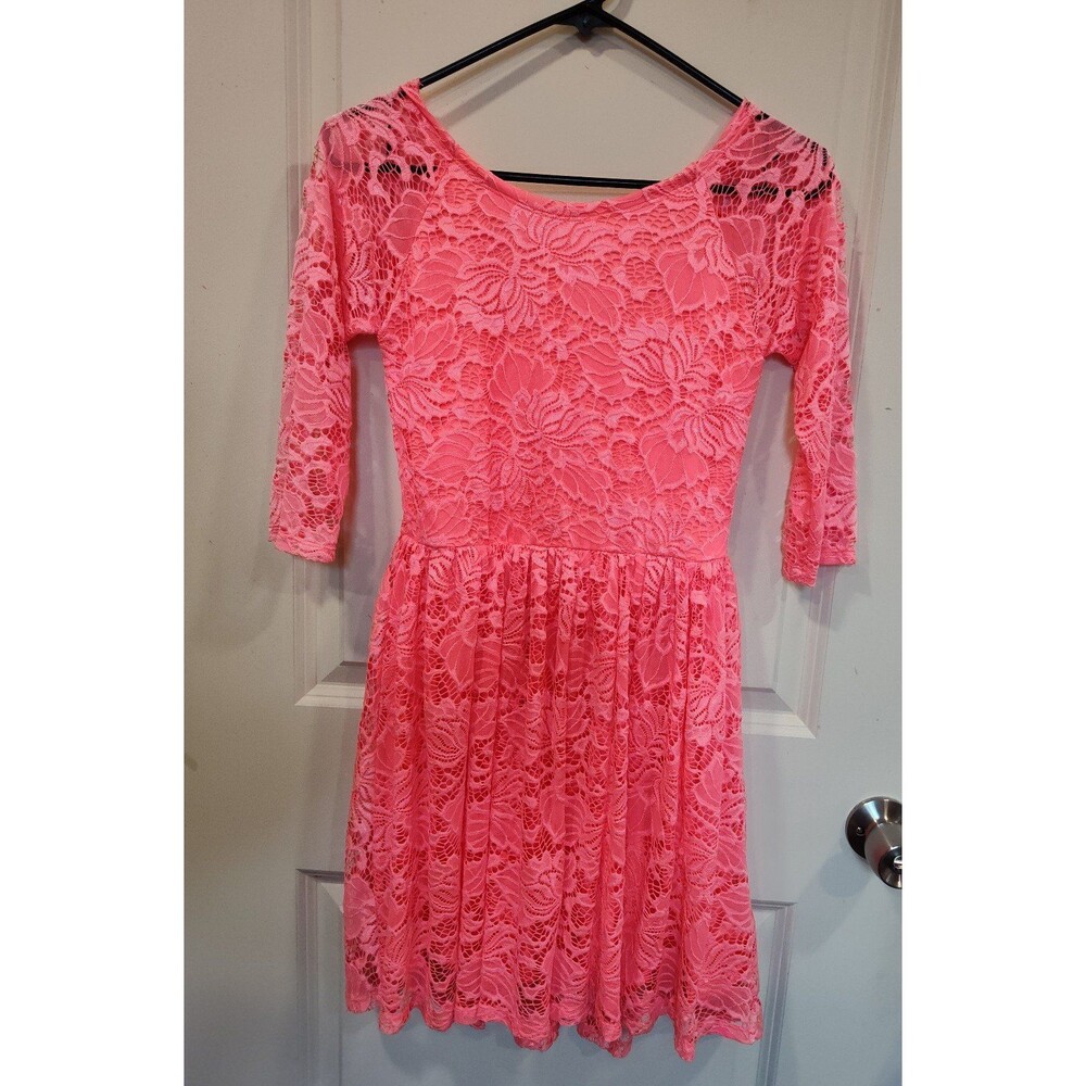 Women's Gianni Bini Floral Lace 3/4 Sleeve Dress Vibrant Pink Small